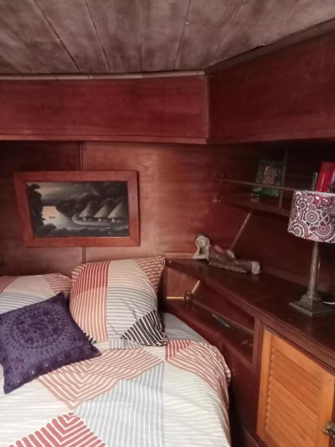 Bateau De Pirates Hotel Gruissan Bagian luar foto