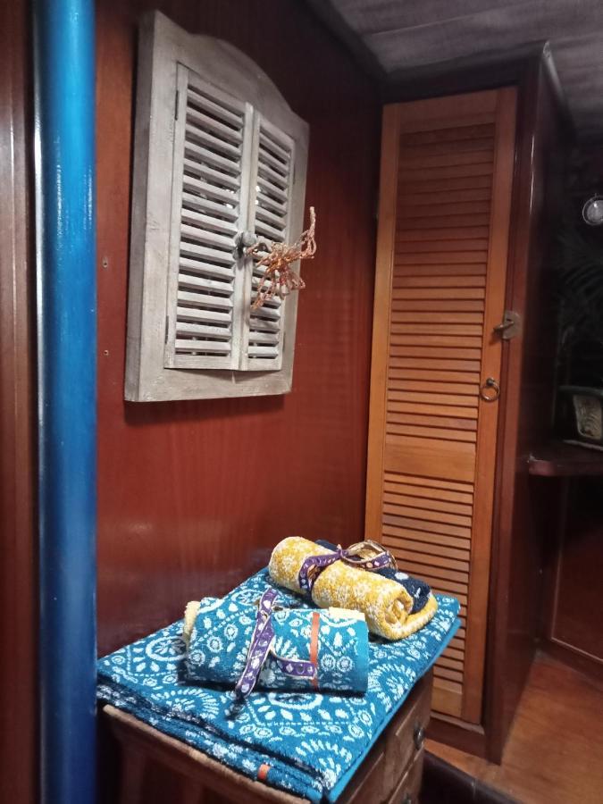 Bateau De Pirates Hotel Gruissan Bagian luar foto
